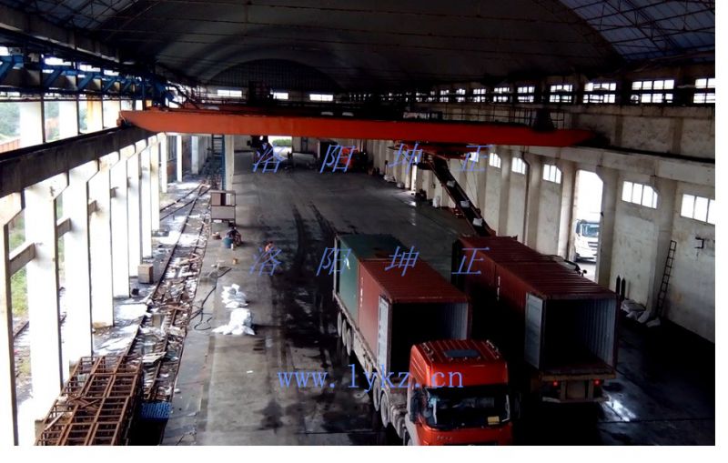 橋式敞車(chē)、集裝箱車(chē)裝車(chē)機(jī)